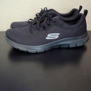 Sketchers sneakers